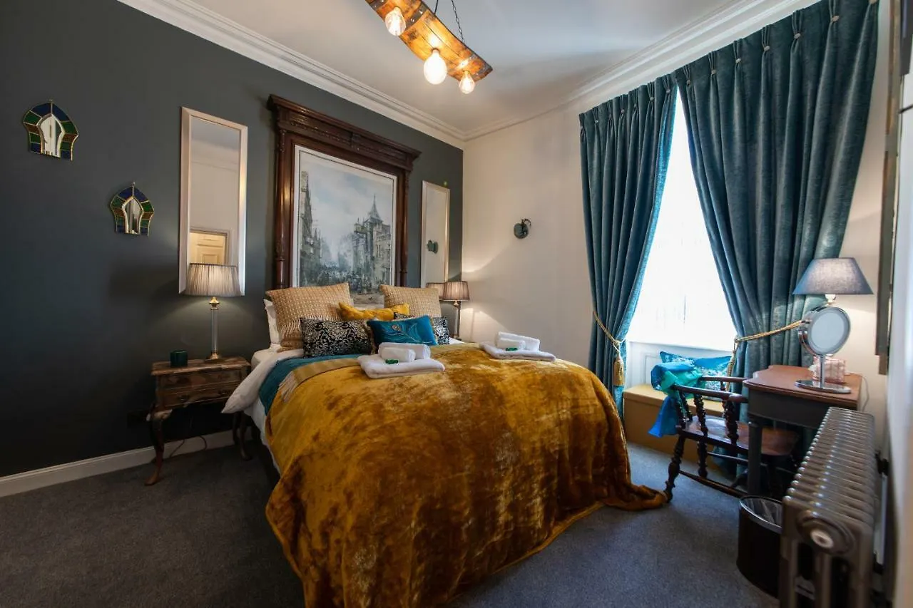 爱丁堡The Jeffrey Street Retreat公寓